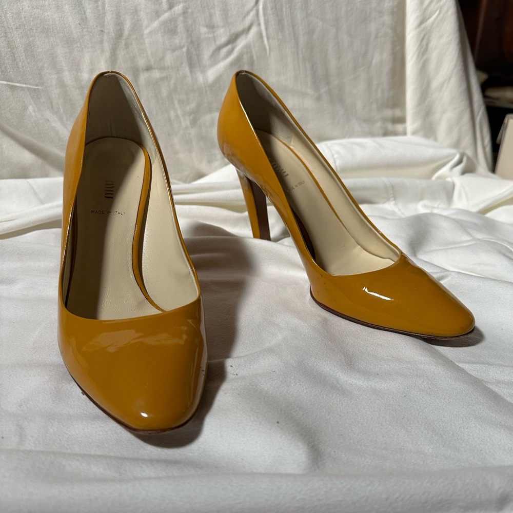AUTHENTIC MIU MIU 🥰 YELLOW PATENT LEATHER HEEL PUMPS SIZE 39 🥳 8.5 y2k Barbie